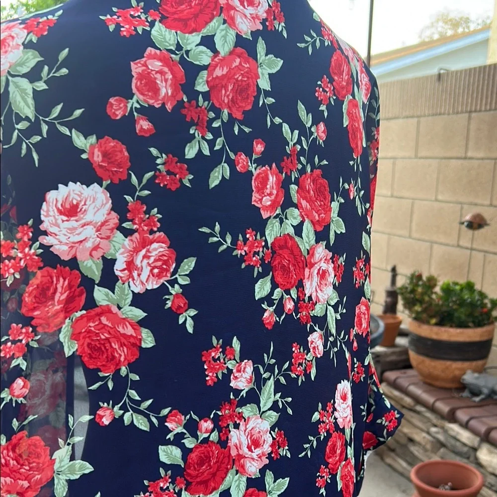 Floral Sheer Kimono Jacket - Red and Black - Picture 7 of 9
